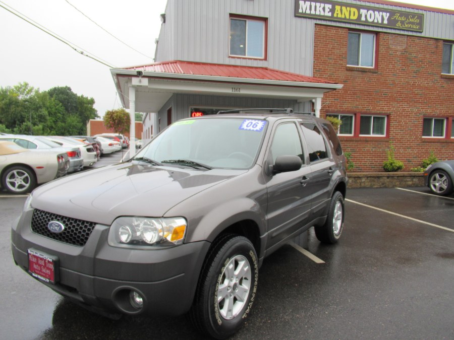 2006 Ford Escape 4dr 3.0L XLT Sport 4WD, available for sale in South Windsor, Connecticut | Mike And Tony Auto Sales, Inc. South Windsor, Connecticut