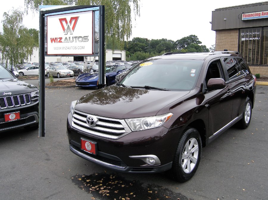 2012 Toyota Highlander SE, available for sale in Stratford, Connecticut | Wiz Leasing Inc. Stratford, Connecticut