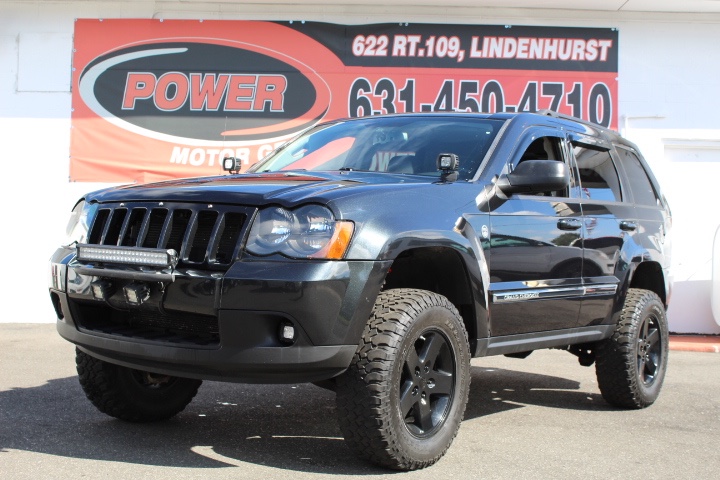 2010 Jeep Grand Cherokee 4WD 4dr Laredo, available for sale in Lindenhurst, New York | Power Motor Group. Lindenhurst, New York