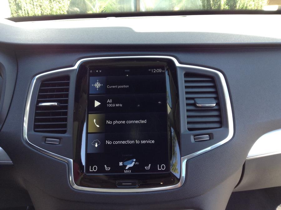 2016 Volvo XC90 AWD 4dr T6 Momentum, available for sale in Groton, Connecticut | Eurocars Plus. Groton, Connecticut 2016 Volvo XC90 AWD 4dr T6 Momentum, available for sale in Groton, Connecticut | Eurocars Plus. Groton, Connecticut