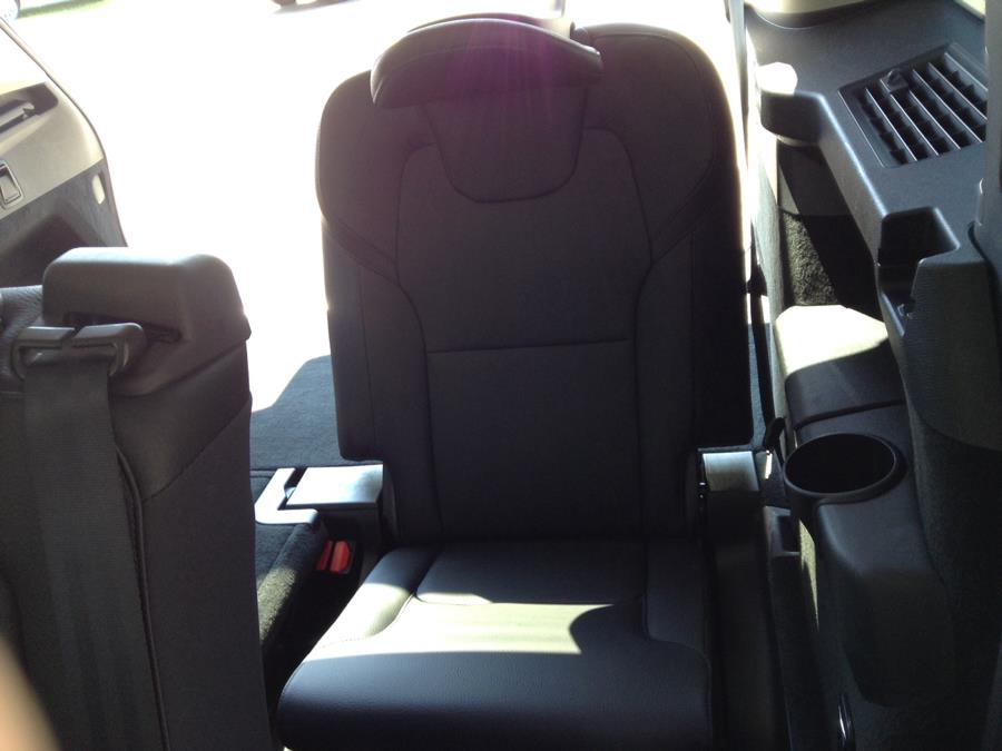 2016 Volvo XC90 AWD 4dr T6 Momentum, available for sale in Groton, Connecticut | Eurocars Plus. Groton, Connecticut 2016 Volvo XC90 AWD 4dr T6 Momentum, available for sale in Groton, Connecticut | Eurocars Plus. Groton, Connecticut