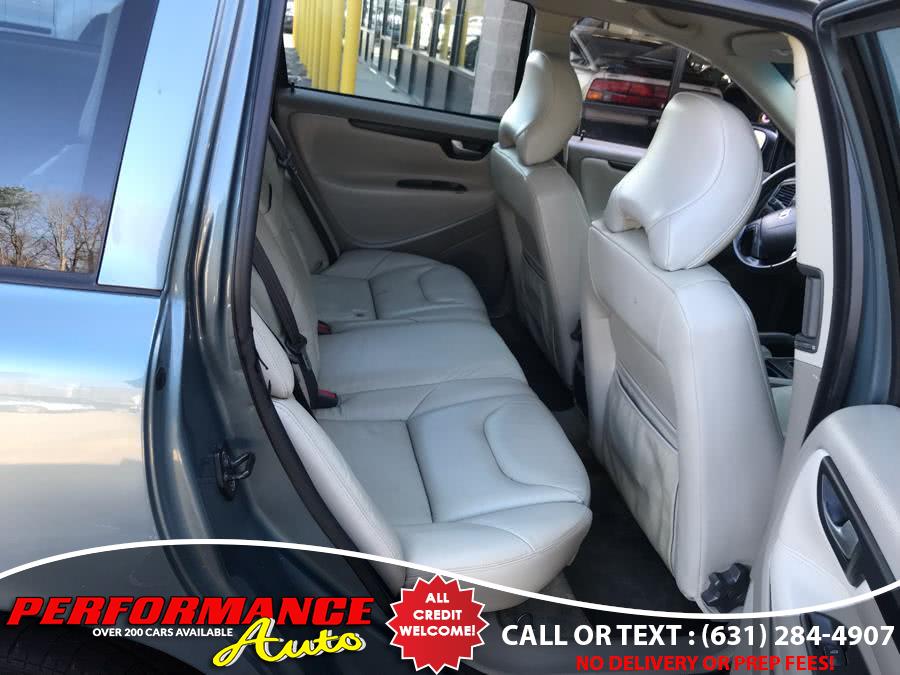 2002 Volvo V70 2.4 A 5dr Wgn, available for sale in Bohemia, New York | Performance Auto Inc. Bohemia, New York 2002 Volvo V70 2.4 A 5dr Wgn, available for sale in Bohemia, New York | Performance Auto Inc. Bohemia, New York