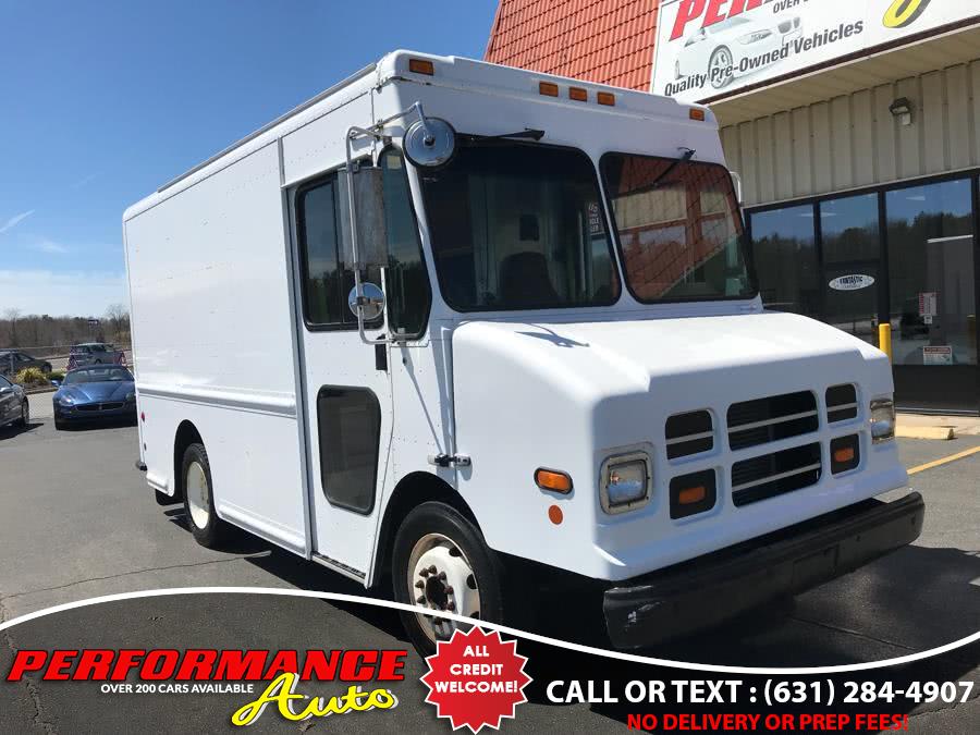 2007 Workhorse W42 133" WB RWD, available for sale in Bohemia, New York | Performance Auto Inc. Bohemia, New York