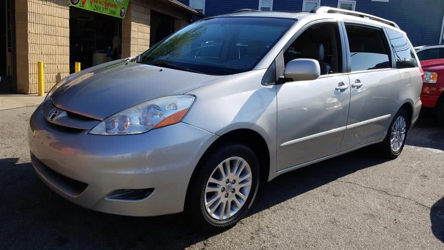 2008 Toyota Sienna 5dr 7-Pass Van XLE AWD, available for sale in Stratford, Connecticut | Mike's Motors LLC. Stratford, Connecticut