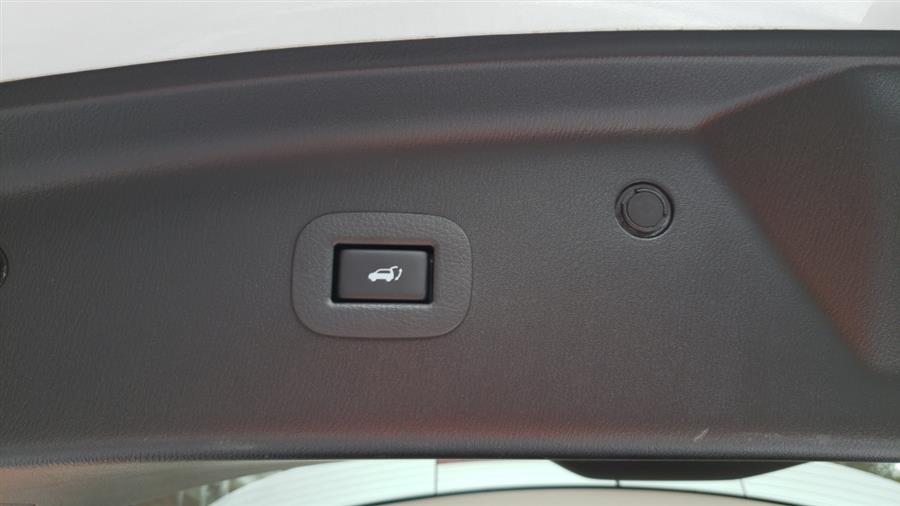 2013 Infiniti QX56 4WD 4dr, available for sale in Waterbury, Connecticut | National Auto Brokers, Inc.. Waterbury, Connecticut 2013 Infiniti QX56 4WD 4dr, available for sale in Waterbury, Connecticut | National Auto Brokers, Inc.. Waterbury, Connecticut