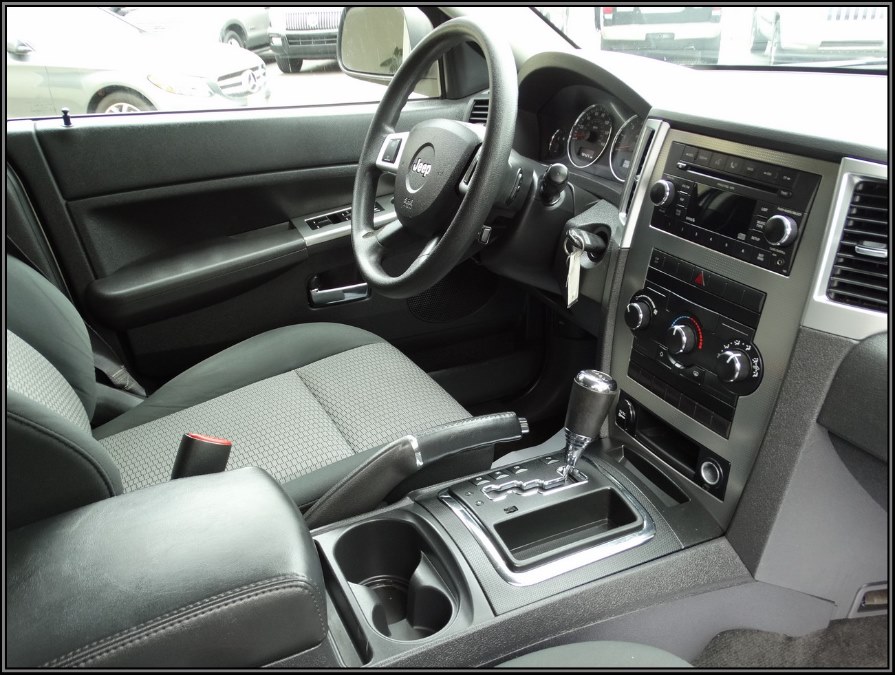 2009 Jeep Grand Cherokee 4WD 4dr Laredo, available for sale in Huntington Station, New York | My Auto Inc.. Huntington Station, New York 2009 Jeep Grand Cherokee 4WD 4dr Laredo, available for sale in Huntington Station, New York | My Auto Inc.. Huntington Station, New York