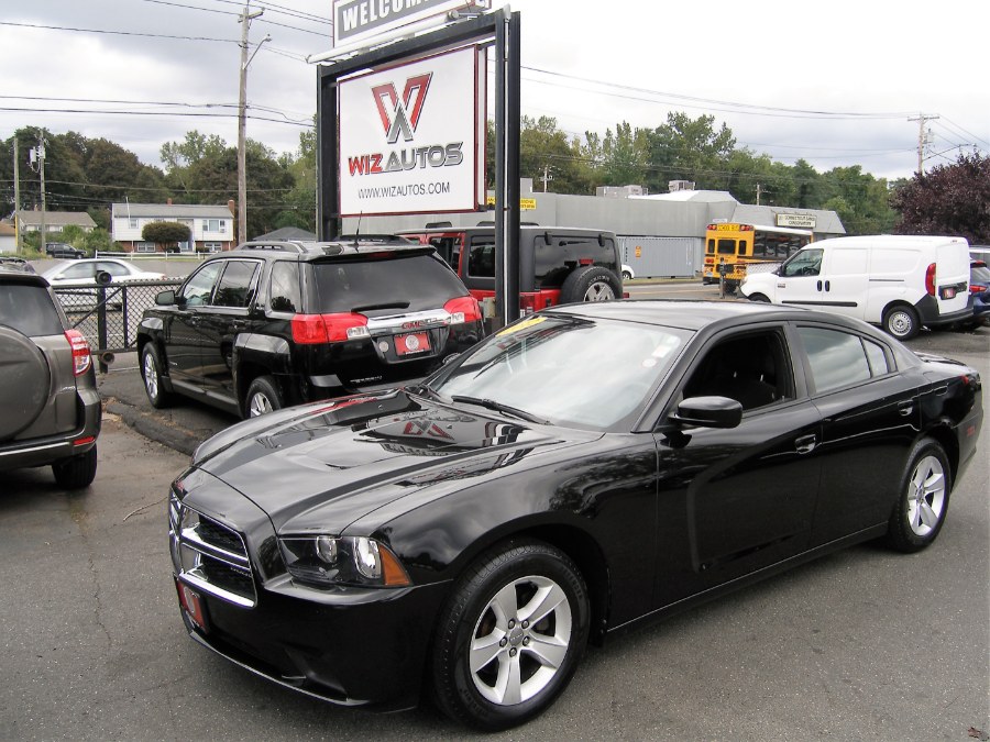 2012 Dodge Charger 4dr Sdn SE RWD, available for sale in Stratford, Connecticut | Wiz Leasing Inc. Stratford, Connecticut