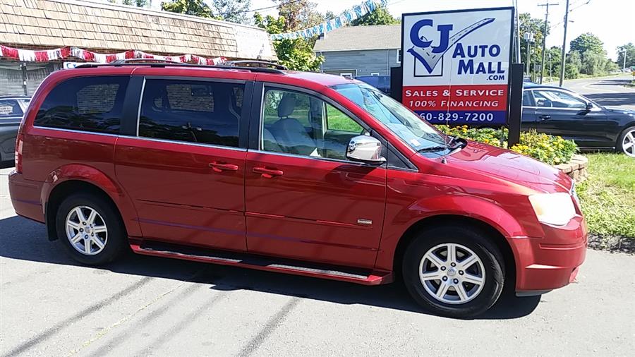 2008 Chrysler Town & Country 4dr Wgn Touring, available for sale in Bristol, Connecticut | CJ Auto Mall. Bristol, Connecticut