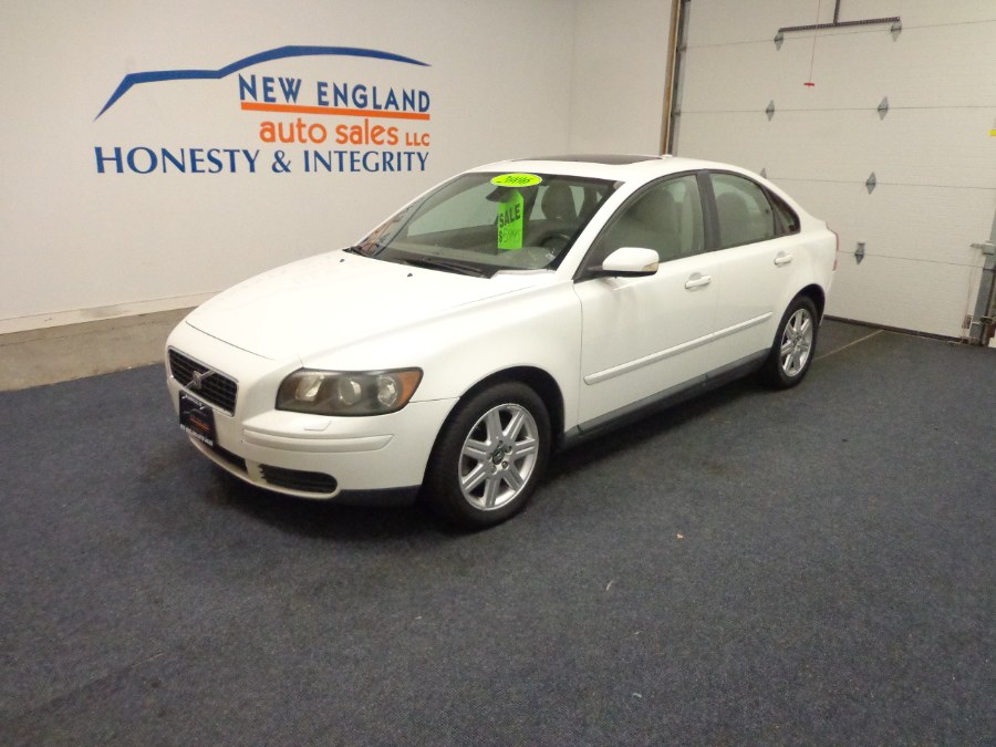 2006 Volvo S40 2.4L Auto w/Sunroof, available for sale in Plainville, Connecticut | New England Auto Sales LLC. Plainville, Connecticut