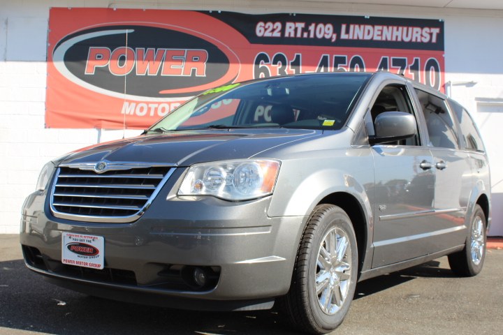 2009 Chrysler Town & Country 4dr Wgn Touring, available for sale in Lindenhurst, New York | Power Motor Group. Lindenhurst, New York