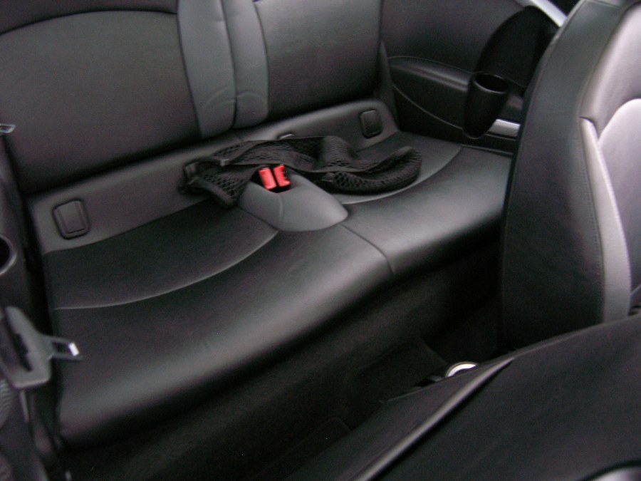 2010 MINI Cooper Clubman 2dr Cpe S, available for sale in Stratford, Connecticut | Wiz Leasing Inc. Stratford, Connecticut 2010 MINI Cooper Clubman 2dr Cpe S, available for sale in Stratford, Connecticut | Wiz Leasing Inc. Stratford, Connecticut