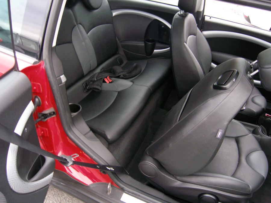 2010 MINI Cooper Clubman 2dr Cpe S, available for sale in Stratford, Connecticut | Wiz Leasing Inc. Stratford, Connecticut 2010 MINI Cooper Clubman 2dr Cpe S, available for sale in Stratford, Connecticut | Wiz Leasing Inc. Stratford, Connecticut