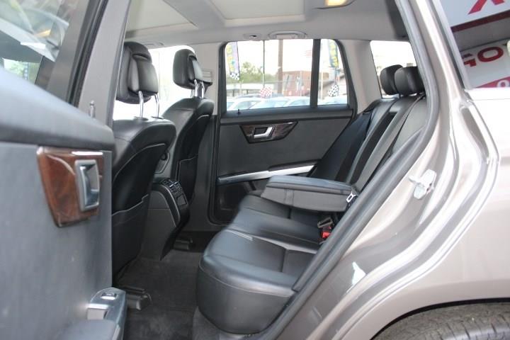 2014 Mercedes-benz Glk 350 4MATIC, available for sale in Paterson, New Jersey | Fast Track Motors. Paterson, New Jersey 2014 Mercedes-benz Glk 350 4MATIC, available for sale in Paterson, New Jersey | Fast Track Motors. Paterson, New Jersey