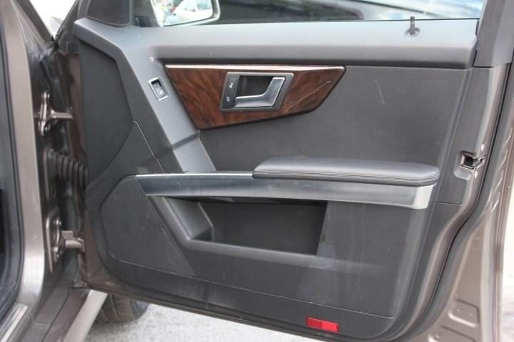 2014 Mercedes-benz Glk 350 4MATIC, available for sale in Paterson, New Jersey | Fast Track Motors. Paterson, New Jersey 2014 Mercedes-benz Glk 350 4MATIC, available for sale in Paterson, New Jersey | Fast Track Motors. Paterson, New Jersey