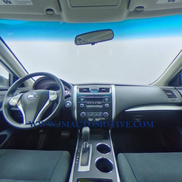 2015 Nissan Altima 4dr Sdn I4 2.5 S, available for sale in Naugatuck, Connecticut | J&M Automotive Sls&Svc LLC. Naugatuck, Connecticut 2015 Nissan Altima 4dr Sdn I4 2.5 S, available for sale in Naugatuck, Connecticut | J&M Automotive Sls&Svc LLC. Naugatuck, Connecticut