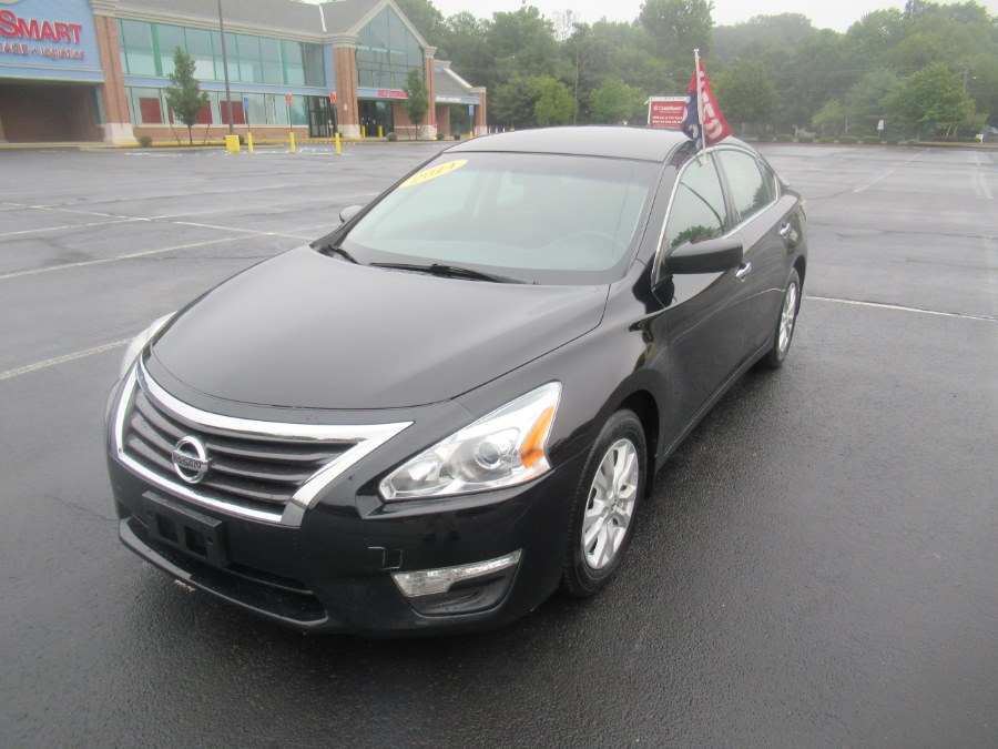 2014 Nissan Altima 4dr Sdn I4 2.5 - Clean Carfax, available for sale in New Britain, Connecticut | Universal Motors LLC. New Britain, Connecticut