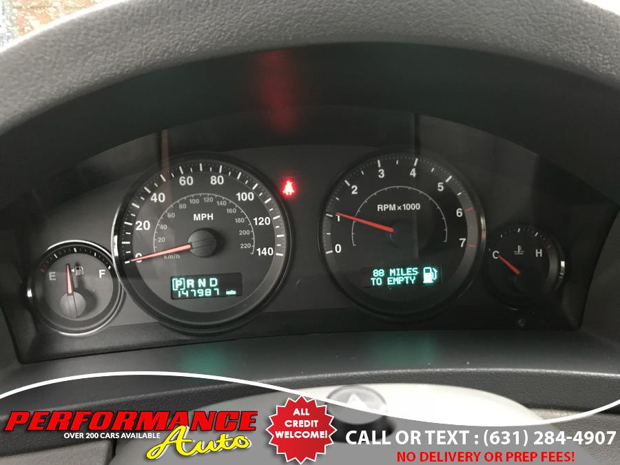 2005 Jeep Grand Cherokee 4dr Laredo 4WD, available for sale in Bohemia, New York | Performance Auto Inc. Bohemia, New York 2005 Jeep Grand Cherokee 4dr Laredo 4WD, available for sale in Bohemia, New York | Performance Auto Inc. Bohemia, New York