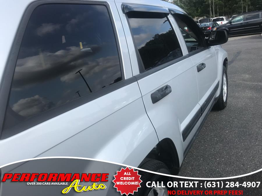 2005 Jeep Grand Cherokee 4dr Laredo 4WD, available for sale in Bohemia, New York | Performance Auto Inc. Bohemia, New York 2005 Jeep Grand Cherokee 4dr Laredo 4WD, available for sale in Bohemia, New York | Performance Auto Inc. Bohemia, New York