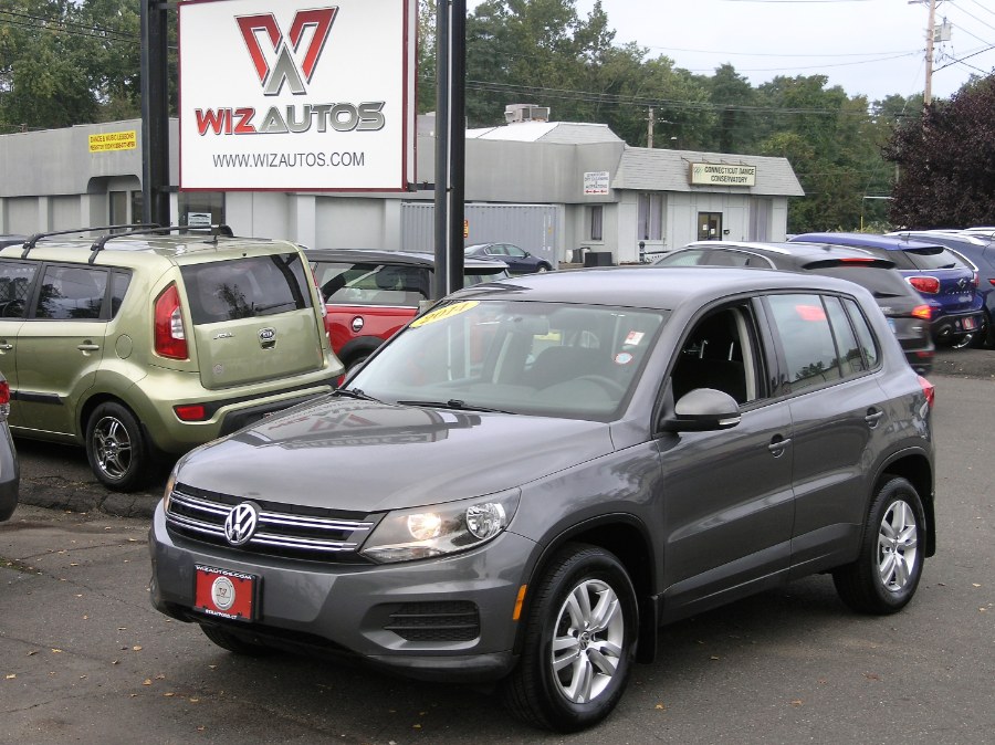 2014 Volkswagen Tiguan 4MOTION 4dr Auto SE w/Appearance, available for sale in Stratford, Connecticut | Wiz Leasing Inc. Stratford, Connecticut
