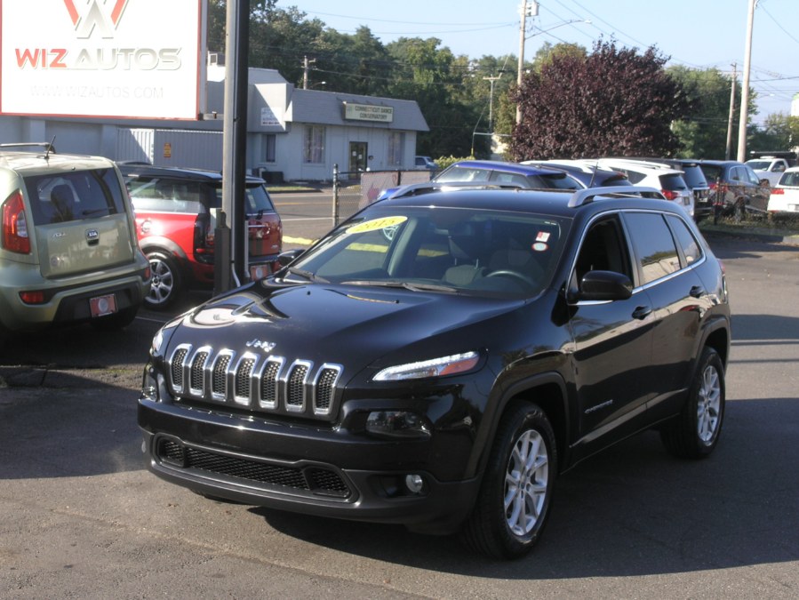 2015 Jeep Cherokee 4WD 4dr Latitude, available for sale in Stratford, Connecticut | Wiz Leasing Inc. Stratford, Connecticut