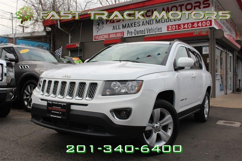 2015 Jeep Compass LATITUDE, available for sale in Paterson, New Jersey | Fast Track Motors. Paterson, New Jersey