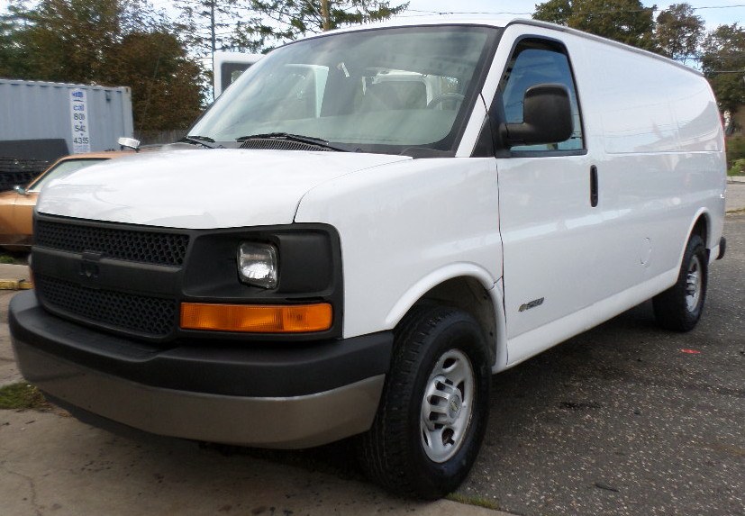 2006 Chevrolet Express Cargo Van 2500 135" WB RWD, available for sale in Patchogue, New York | Romaxx Truxx. Patchogue, New York