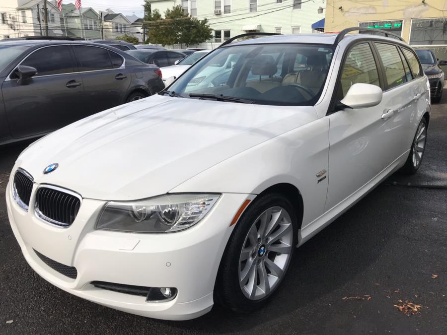 2009 BMW 3 Series 4dr Sports Wgn 328i xDrive AWD, available for sale in Jamaica, New York | Sunrise Autoland. Jamaica, New York