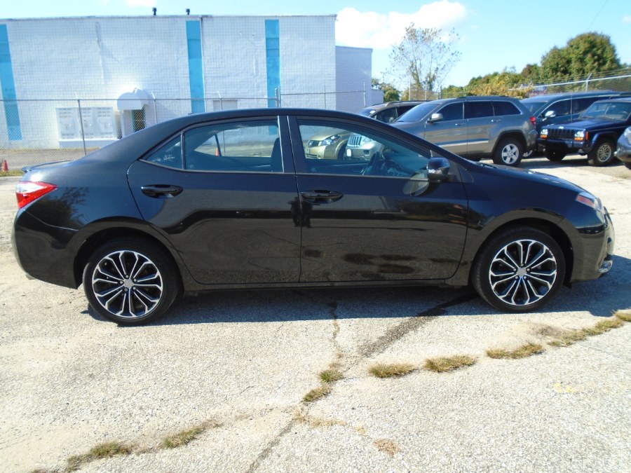 2015 Toyota Corolla 4dr Sdn CVT S (Natl), available for sale in Milford, Connecticut | Dealertown Auto Wholesalers. Milford, Connecticut