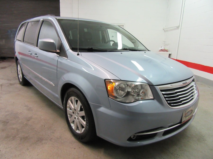 2013 Chrysler Town & Country 4dr Wgn Touring, available for sale in Little Ferry, New Jersey | Royalty Auto Sales. Little Ferry, New Jersey