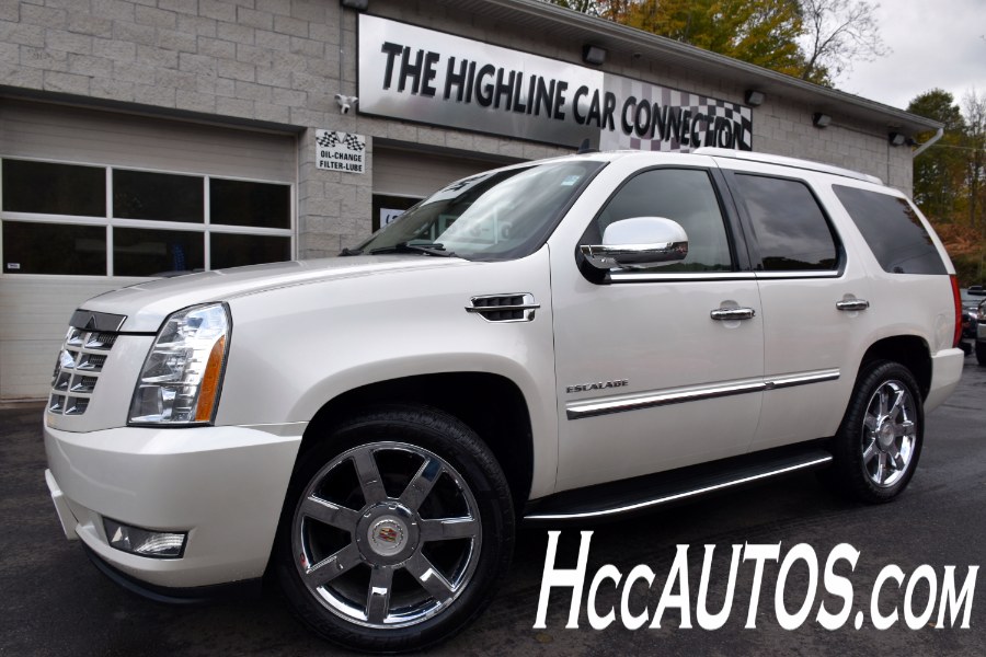 2010 Cadillac Escalade AWD 4dr Luxury, available for sale in Waterbury, Connecticut | Highline Car Connection. Waterbury, Connecticut
