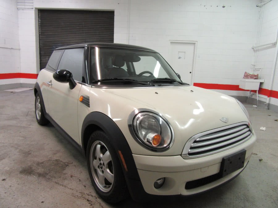2009 MINI Cooper Hardtop 2dr Cpe, available for sale in Little Ferry, New Jersey | Victoria Preowned Autos Inc. Little Ferry, New Jersey