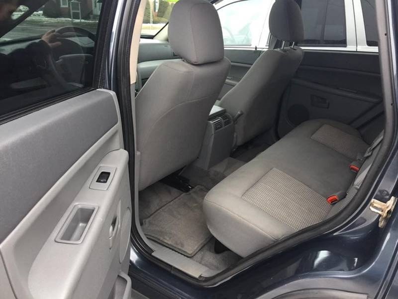 2007 Jeep Grand Cherokee 4WD 4dr Laredo, available for sale in Barre, Vermont | Routhier Auto Center. Barre, Vermont 2007 Jeep Grand Cherokee 4WD 4dr Laredo, available for sale in Barre, Vermont | Routhier Auto Center. Barre, Vermont