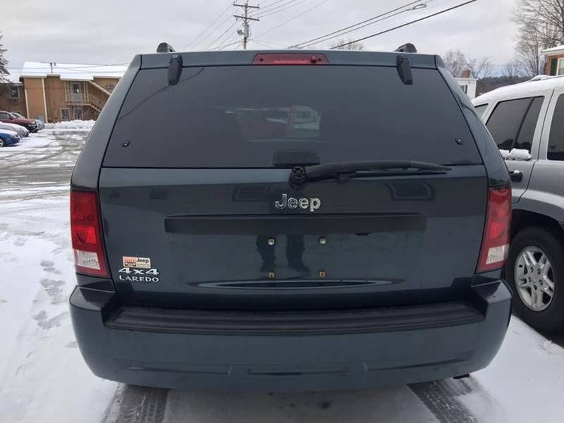 2007 Jeep Grand Cherokee 4WD 4dr Laredo, available for sale in Barre, Vermont | Routhier Auto Center. Barre, Vermont 2007 Jeep Grand Cherokee 4WD 4dr Laredo, available for sale in Barre, Vermont | Routhier Auto Center. Barre, Vermont