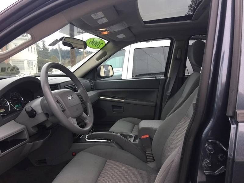 2007 Jeep Grand Cherokee 4WD 4dr Laredo, available for sale in Barre, Vermont | Routhier Auto Center. Barre, Vermont 2007 Jeep Grand Cherokee 4WD 4dr Laredo, available for sale in Barre, Vermont | Routhier Auto Center. Barre, Vermont