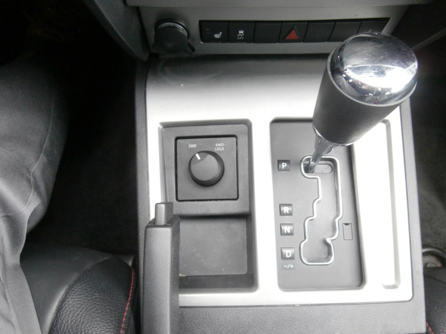 2011 Dodge Nitro 4WD 4dr Heat, available for sale in Waterbury, Connecticut | Jim Juliani Motors. Waterbury, Connecticut 2011 Dodge Nitro 4WD 4dr Heat, available for sale in Waterbury, Connecticut | Jim Juliani Motors. Waterbury, Connecticut
