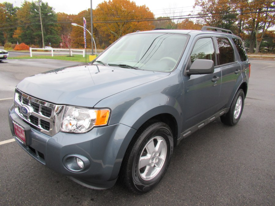 2011 Ford Escape 4WD 4dr XLT, available for sale in South Windsor, Connecticut | Mike And Tony Auto Sales, Inc. South Windsor, Connecticut