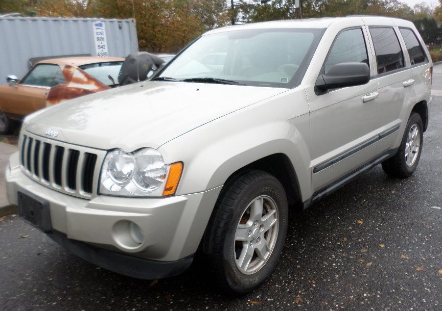 2007 Jeep Grand Cherokee 4WD 4dr Laredo, available for sale in Patchogue, New York | Romaxx Truxx. Patchogue, New York