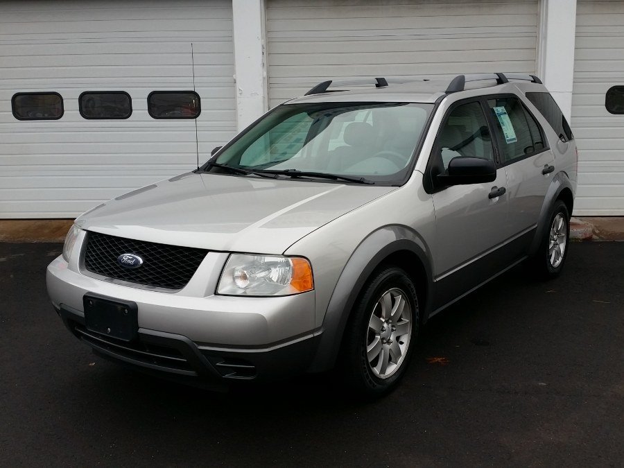 2006 Ford Freestyle SE AWD, available for sale in Berlin, Connecticut | Action Automotive. Berlin, Connecticut