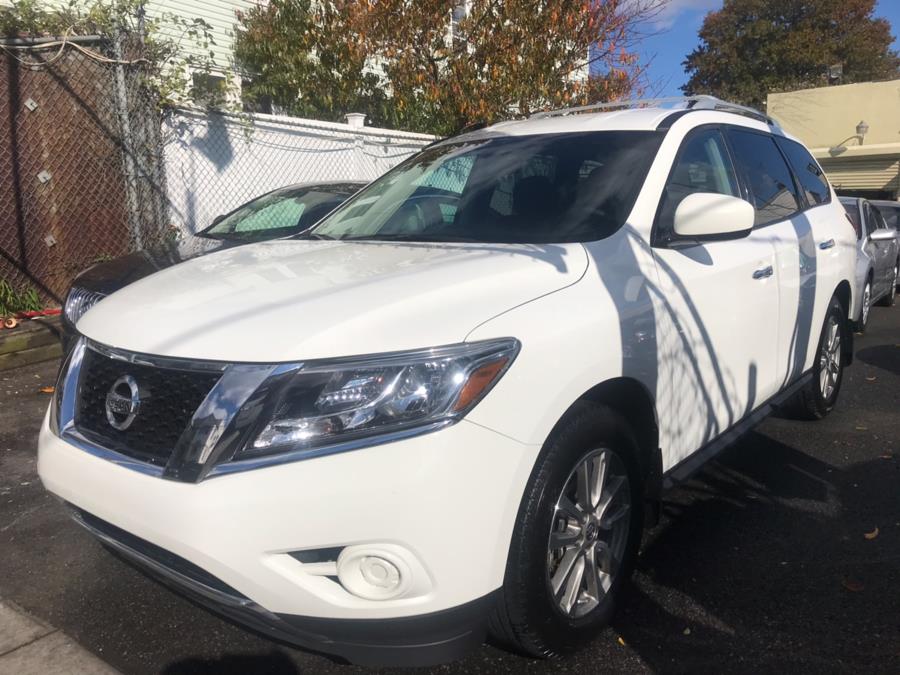 2015 Nissan Pathfinder 4WD 4dr S, available for sale in Jamaica, New York | Sunrise Autoland. Jamaica, New York