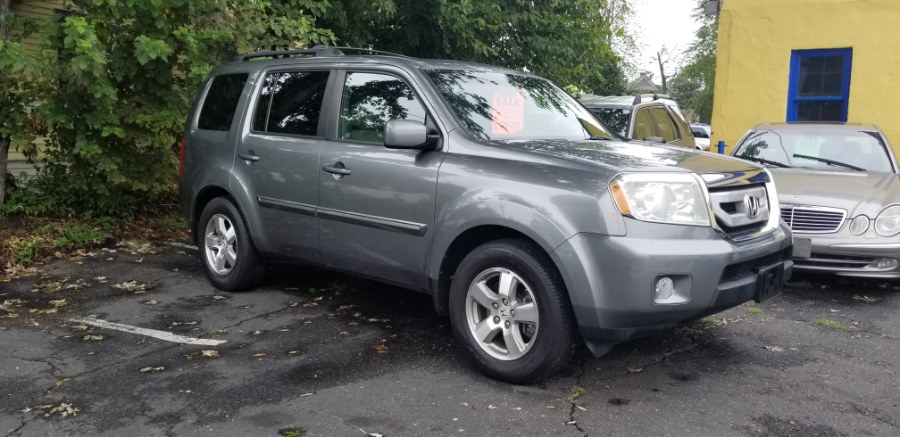 2009 Honda Pilot 4WD 4dr EXL w/RES, available for sale in East Hartford , Connecticut | Classic Motor Cars. East Hartford , Connecticut