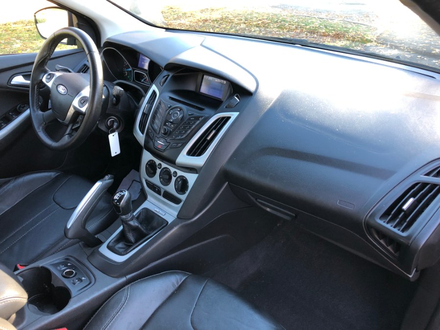 2013 Ford Focus 4dr Sdn SE, available for sale in Lyndhurst, New Jersey | Cars With Deals. Lyndhurst, New Jersey 2013 Ford Focus 4dr Sdn SE, available for sale in Lyndhurst, New Jersey | Cars With Deals. Lyndhurst, New Jersey