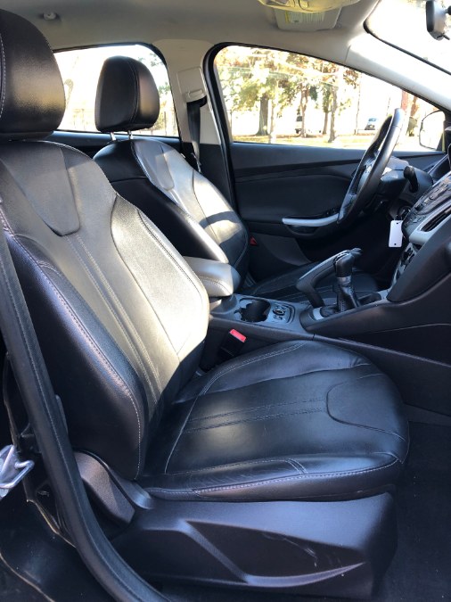 2013 Ford Focus 4dr Sdn SE, available for sale in Lyndhurst, New Jersey | Cars With Deals. Lyndhurst, New Jersey 2013 Ford Focus 4dr Sdn SE, available for sale in Lyndhurst, New Jersey | Cars With Deals. Lyndhurst, New Jersey