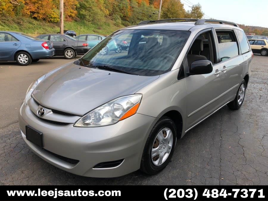2006 Toyota Sienna 5dr LE FWD 8-Passenger (Natl), available for sale in North Branford, Connecticut | LeeJ's Auto Sales & Service. North Branford, Connecticut