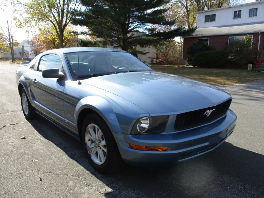 2006 Ford Mustang 2dr Cpe Standard, available for sale in West Babylon, New York | New Gen Auto Group. West Babylon, New York