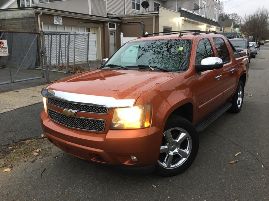 2007 Chevrolet Avalanche 4WD Crew Cab 130" LTZ, available for sale in Springfield, Massachusetts | Absolute Motors Inc. Springfield, Massachusetts