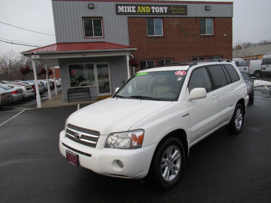 2006 Toyota Highlander Hybrid 4dr 4WD LTD, available for sale in South Windsor, Connecticut | Mike And Tony Auto Sales, Inc. South Windsor, Connecticut