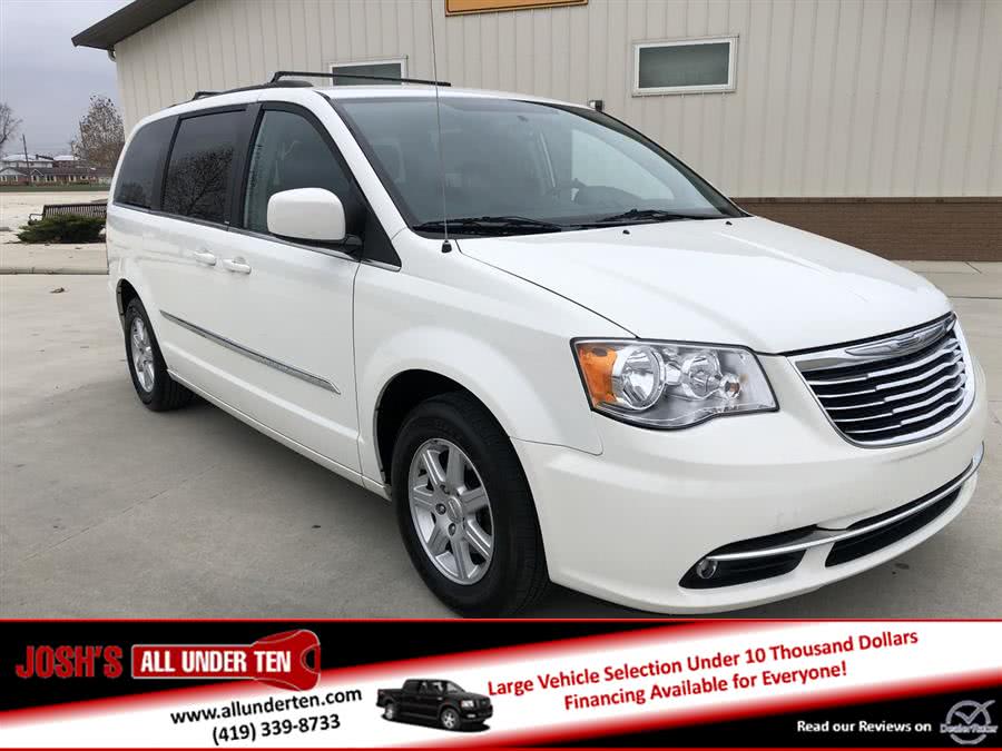 2013 Chrysler Town & Country 4dr Wgn Touring, available for sale in Elida, Ohio | Josh's All Under Ten LLC. Elida, Ohio