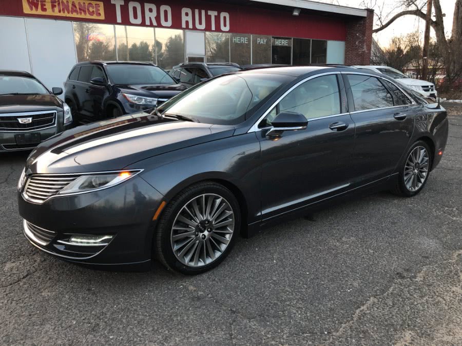 2013 Lincoln MKZ 4dr Sdn AWD Moon Roof V6 LOADED, available for sale in East Windsor, Connecticut | Toro Auto. East Windsor, Connecticut