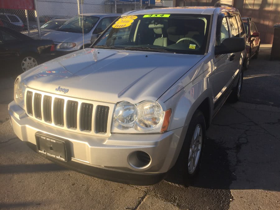 2006 Jeep Grand Cherokee 4dr Laredo 4WD, available for sale in Middle Village, New York | Middle Village Motors . Middle Village, New York