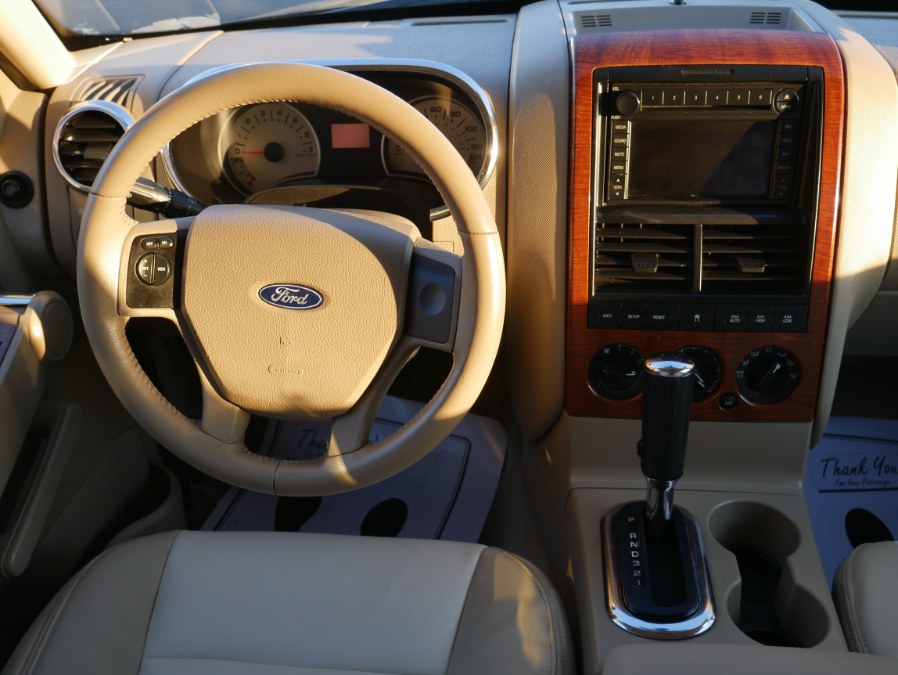 2007 Ford Explorer 4WD 4dr V6 Eddie Bauer, available for sale in Huntington Station, New York | My Auto Inc.. Huntington Station, New York 2007 Ford Explorer 4WD 4dr V6 Eddie Bauer, available for sale in Huntington Station, New York | My Auto Inc.. Huntington Station, New York